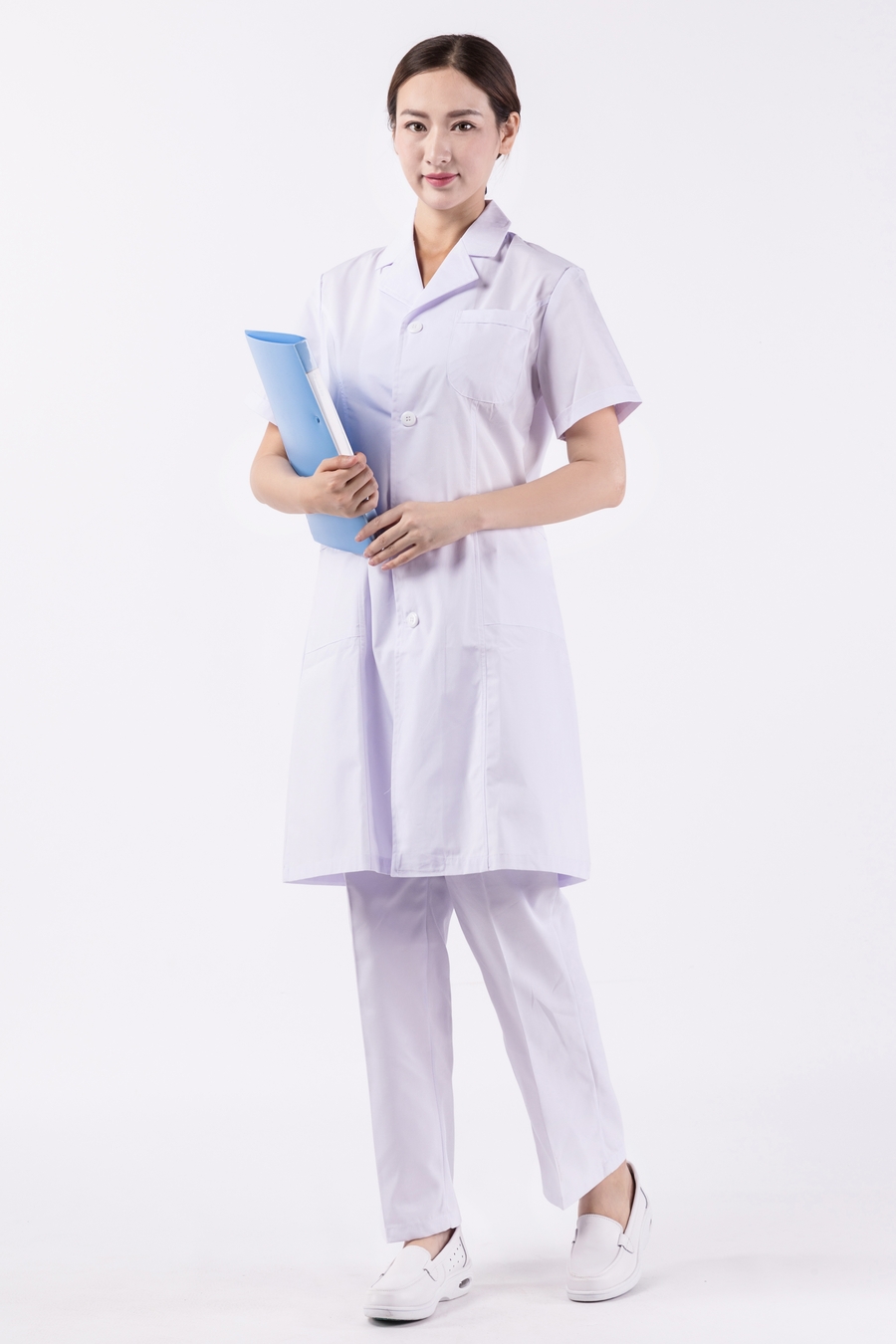護士服裝生產廠家:選一件好看護士服的重要性