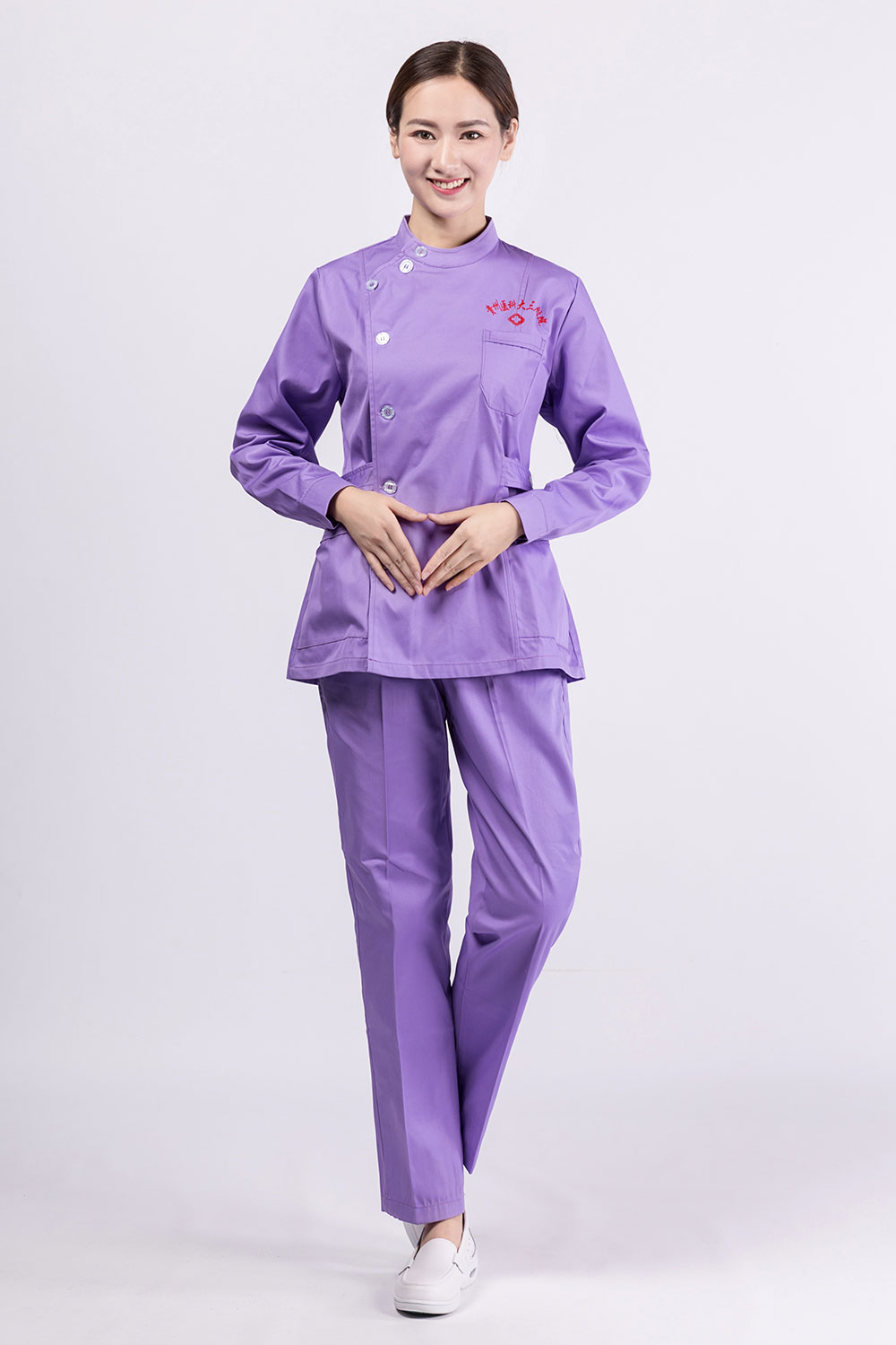 護士服裝生產廠家:受歡迎的一般有這幾個特點